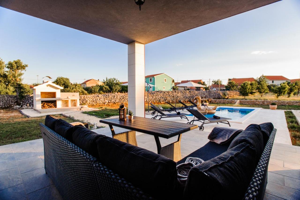 Villa Family Dream House