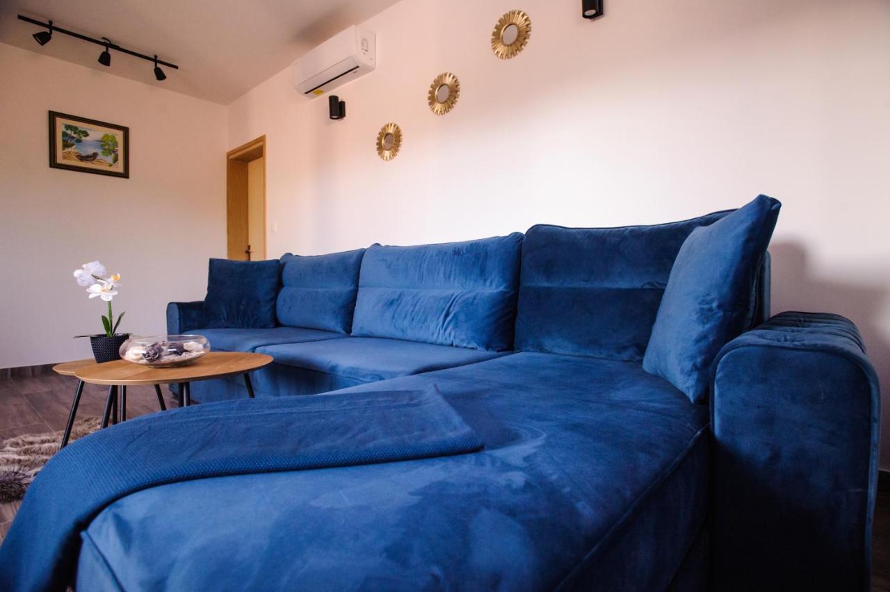 Family Dream House Ruzic